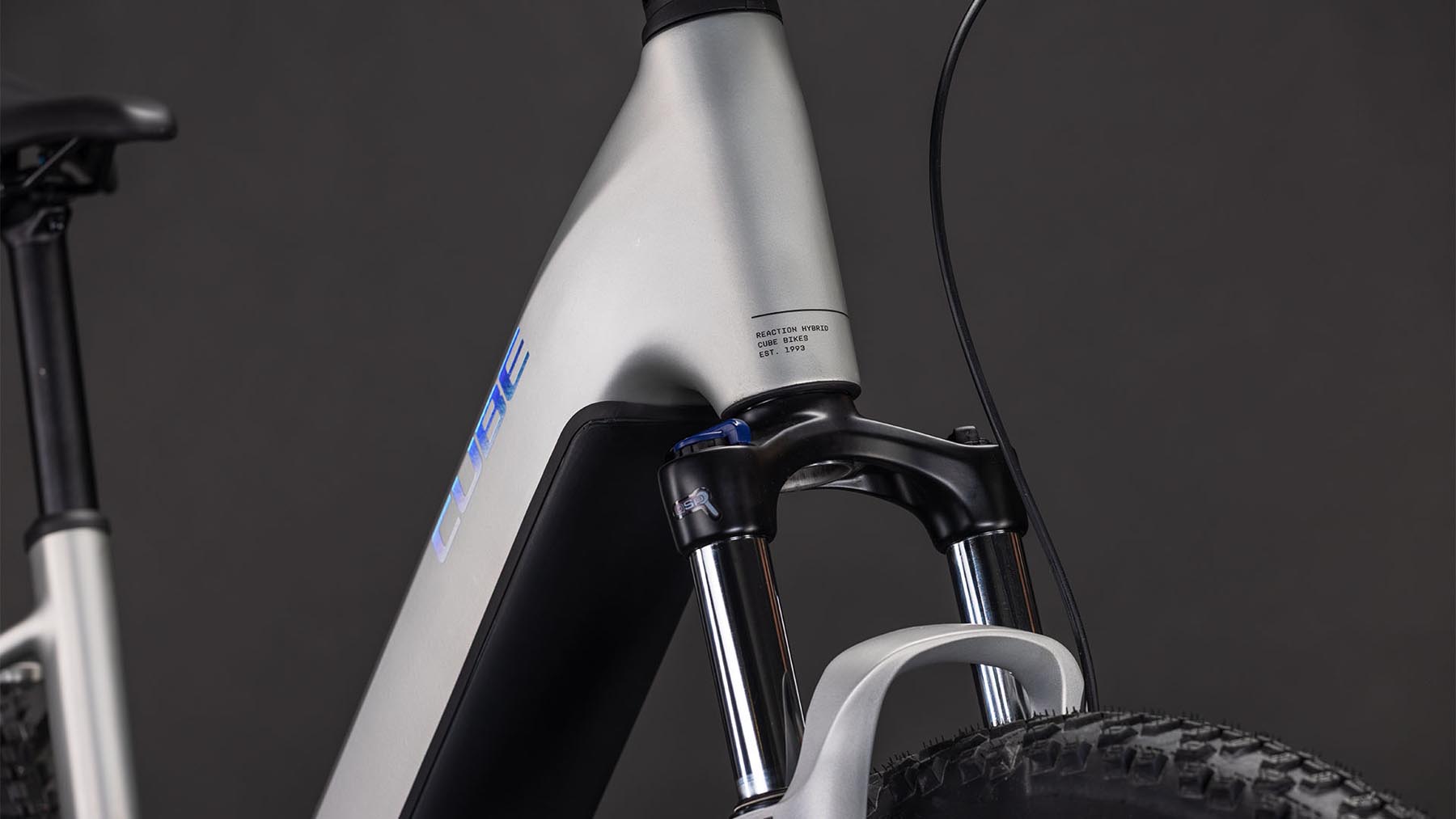 108152E-Cube-Reaction-Hybrid-ONE-800-sleekgrey-n-prism-2026-EBike-Hardtail-Mountainbike-Tiefeinsteiger-05