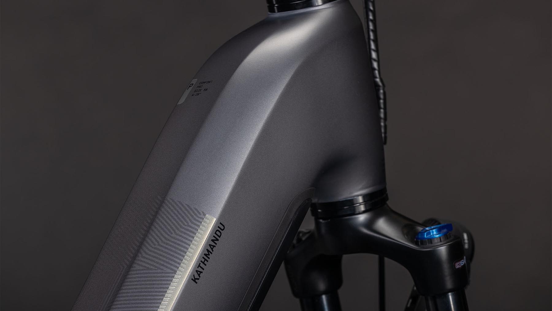 112302E-Cube-Kathmandu-Hybrid-Comfort-Pro-800-slabgrey-n-black-2026-EBike-Trekkingrad-Tiefeinsteiger-05