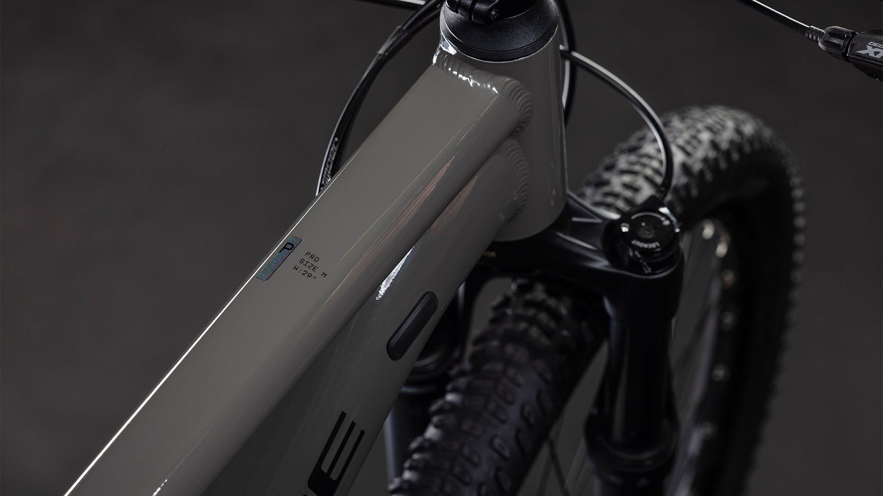 143100-Cube-Reaction-Pro-oldgrey-n-black-2026-Hardtail-Mountainbike-01