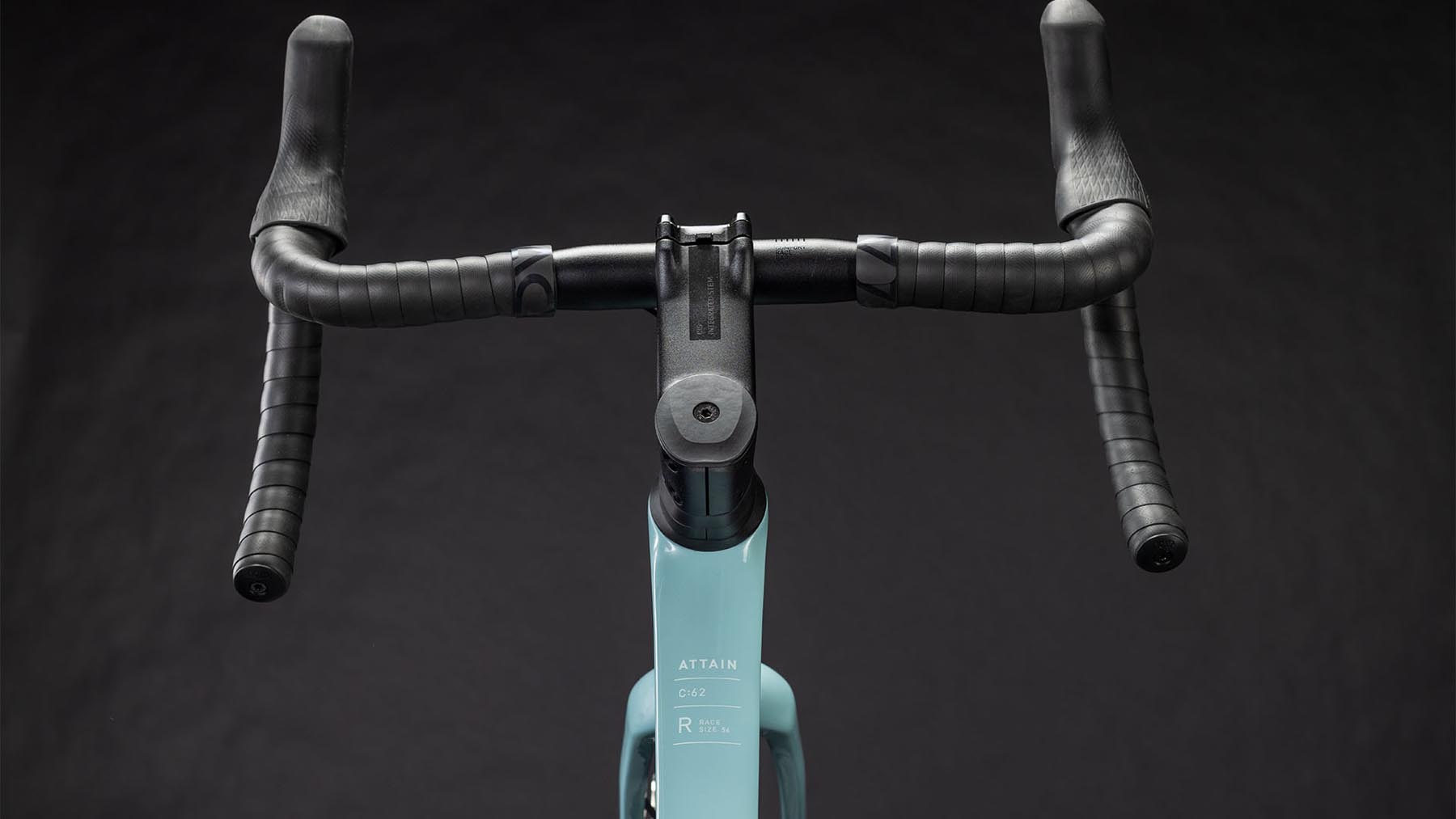 125510-Cube-Attain-C-62-Race-skylightblue-n-cyan-2026-Carbon-Rennrad-02